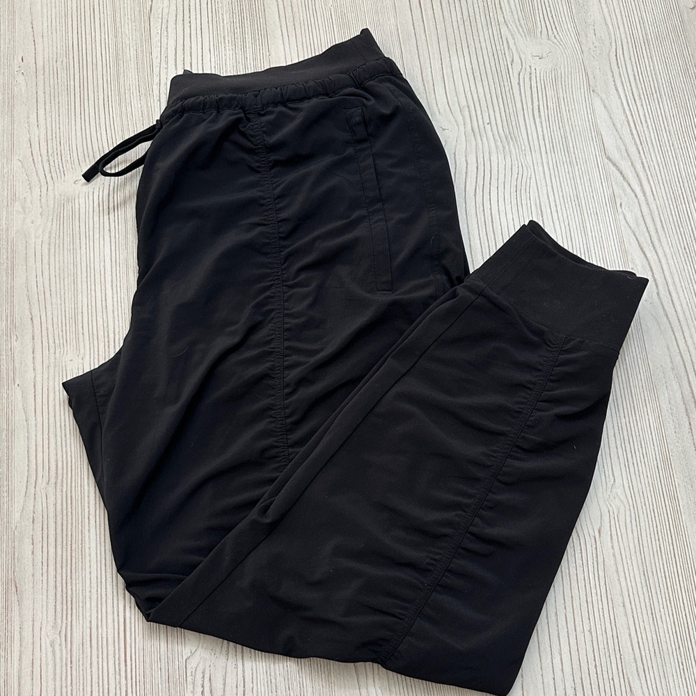 Athleta Altitude Lined Jogger Pant